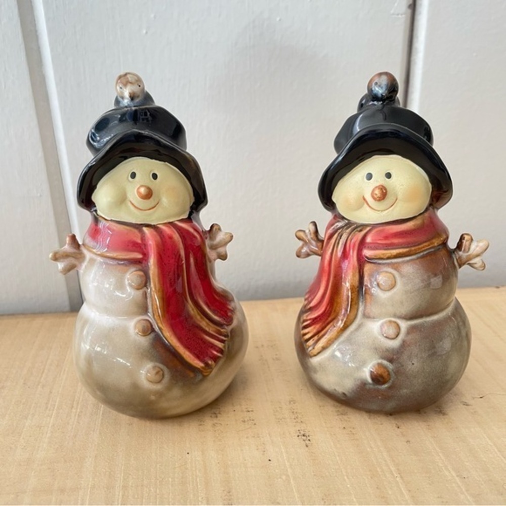 $15 SALE Farmhouse Snowmen Salt & Pepper Shakers Classic Winter Decor Vintage